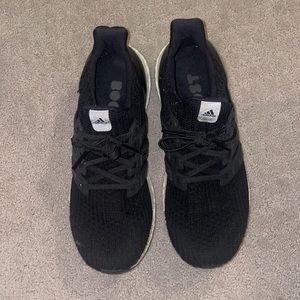 Like New Adidas Ultra Boosts